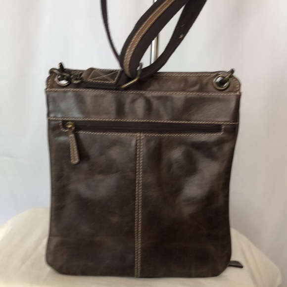 GUN TOTE’N MAMAS distressed brown leather crossbody. Concealed carry. - Picture 5 of 16